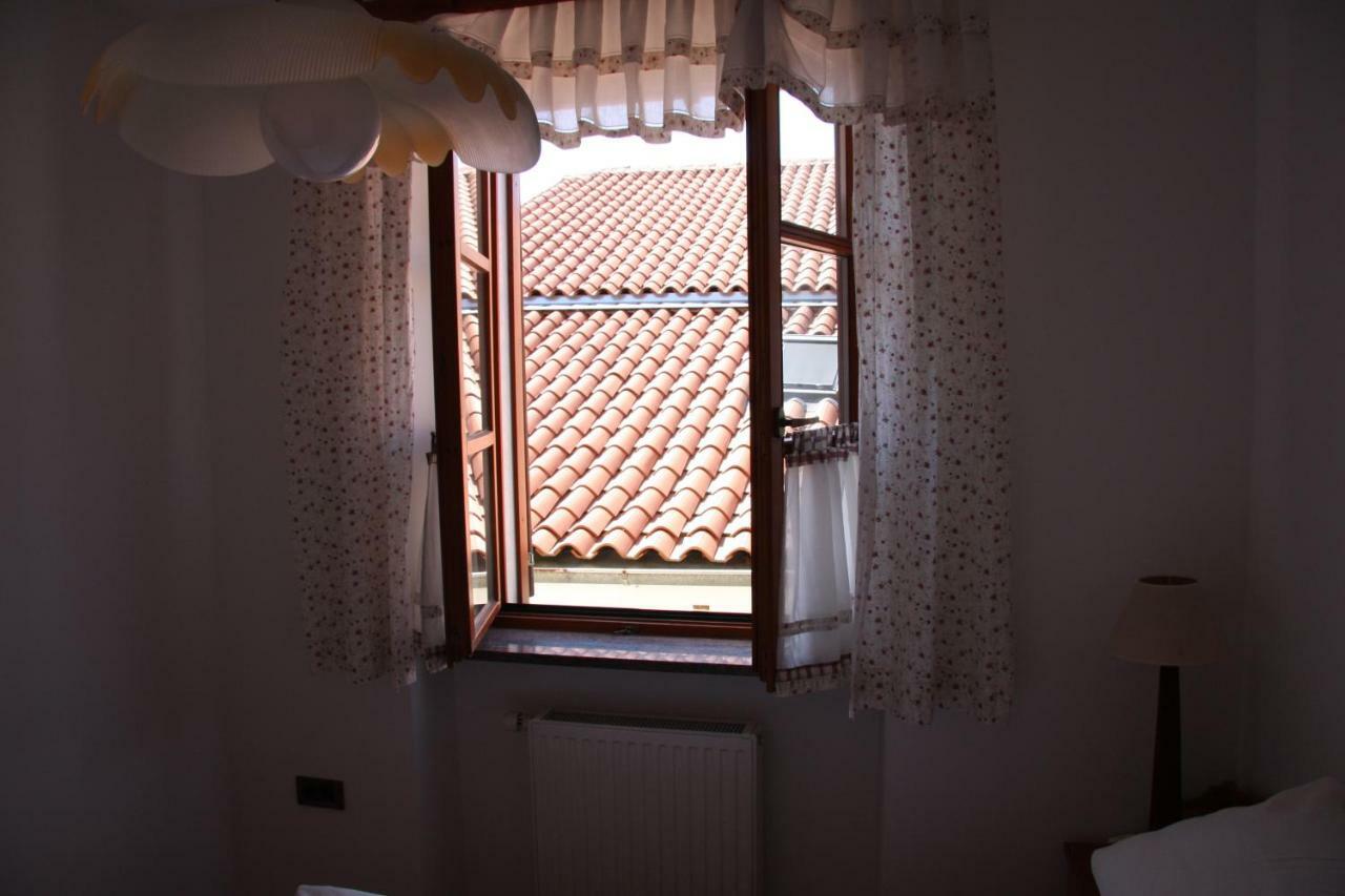 Cozy Apartments Buket In The Center Izola Exterior foto