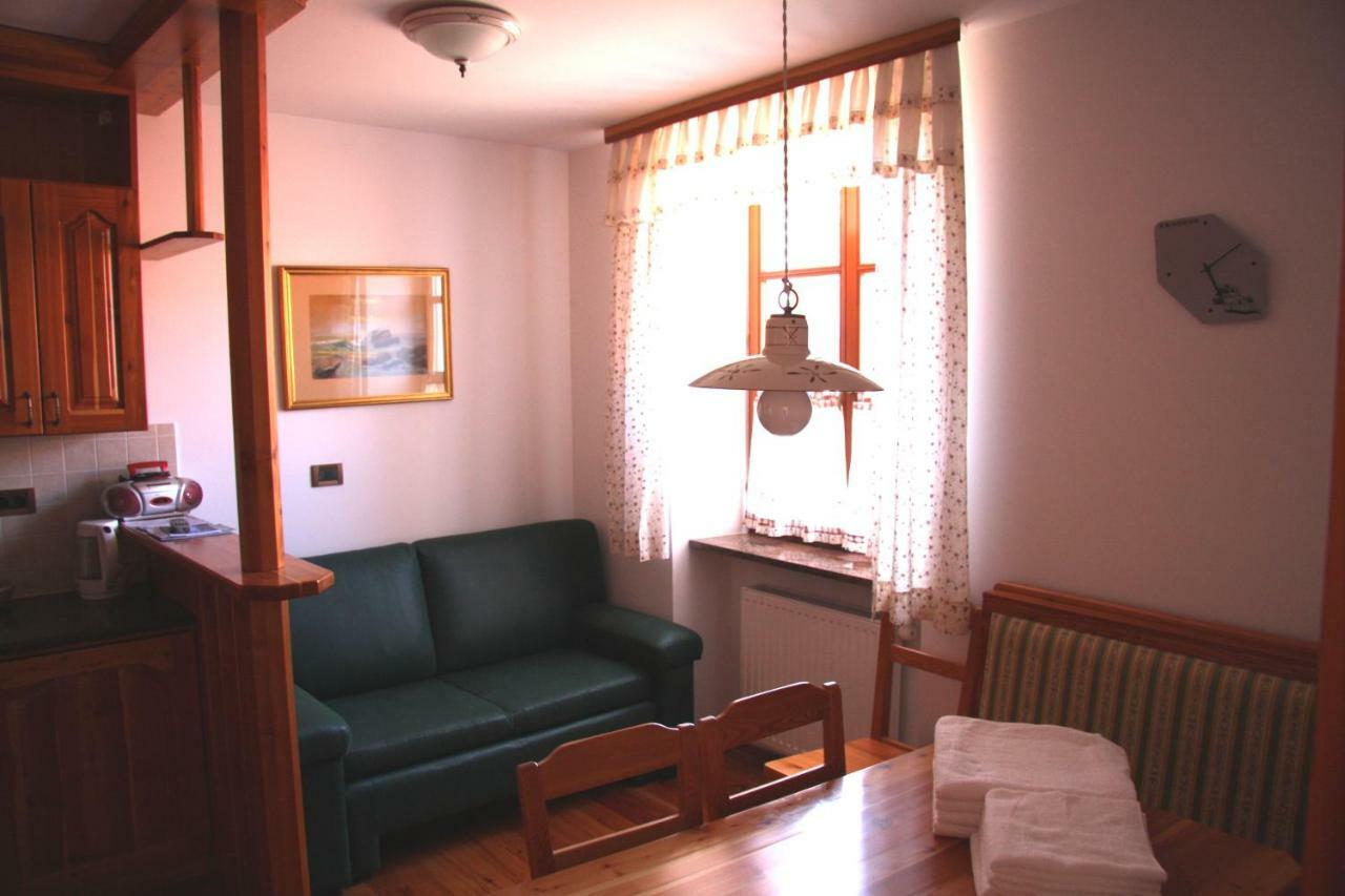Cozy Apartments Buket In The Center Izola Exterior foto